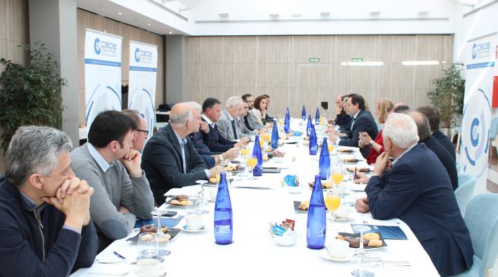 La Junta Directiva de CEOE-CEPYME Guadalajara se re�ne con Francisco Nu�ez, presidente del PP de CLM para trasladarle las demandas empresariales de la provincia de Guadalajara