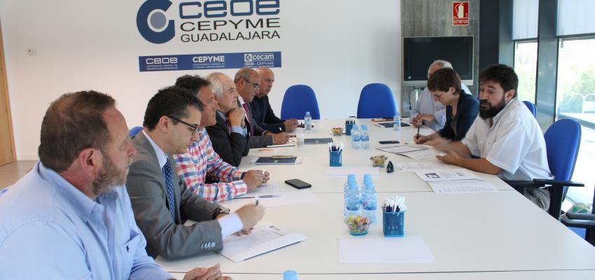 El Comit� de Direcci�n de CEOE-CEPYME Guadalajara se re�ne con los candidatos de AIKE para las elecciones municipales para trasladarles las demandas de los empresarios de Guadalajara