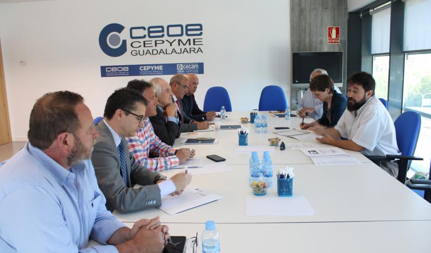 El Comit� de Direcci�n de CEOE-CEPYME Guadalajara se re�ne con los candidatos de AIKE para las elecciones municipales para trasladarles las demandas de los empresarios de Guadalajara